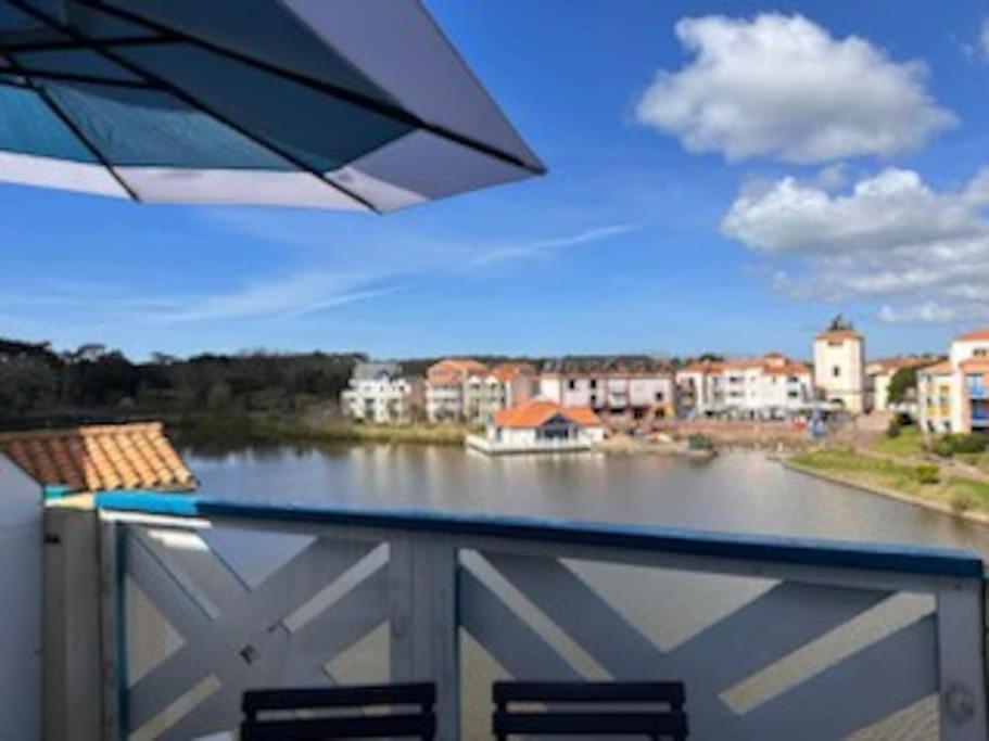 "Le Filet Du Lac" Appartement Atypique, 5 Personnes, Duplex, Vue Lac, Acces Parc Aquatique Gratuit Talmont-Saint-Hilaire Exteriör bild